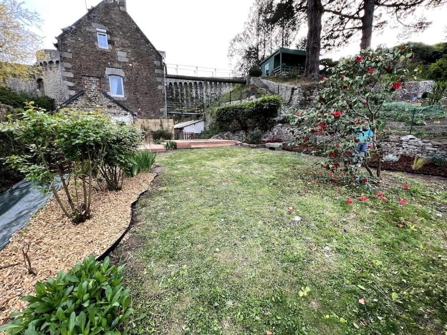 Superbe Appartement Avec Jardin Dinan Centre - Jerzual Exterior foto