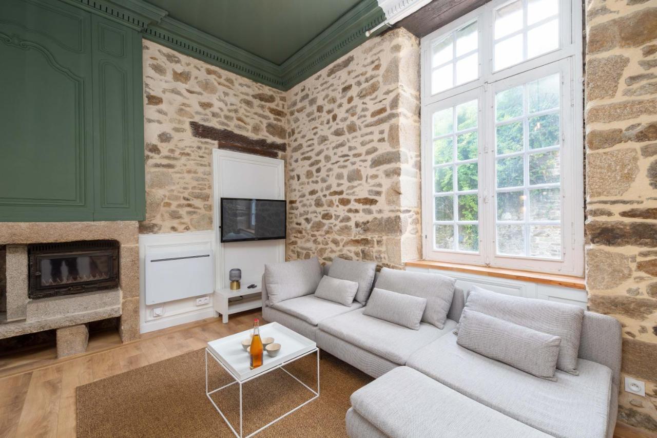 Superbe Appartement Avec Jardin Dinan Centre - Jerzual Exterior foto